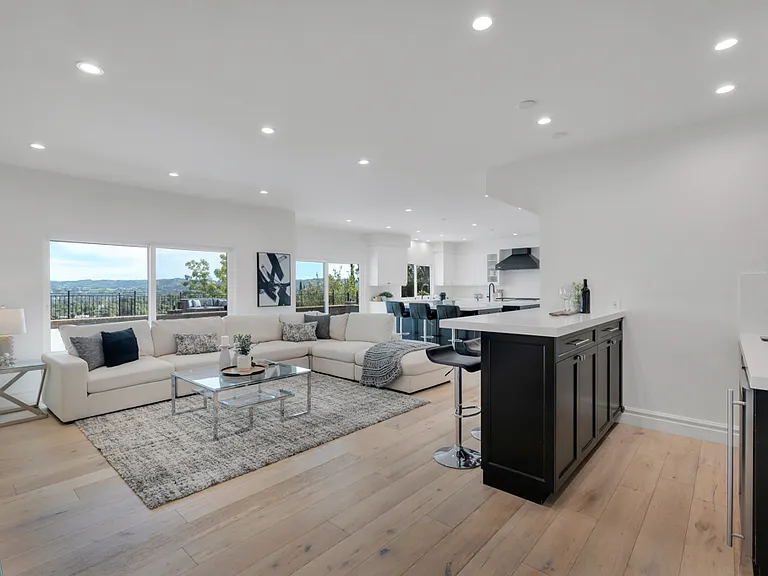 5952 Woodland View Dr — Photo 13
