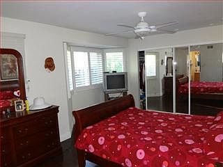 3rd image of 158 Kilmer Ave