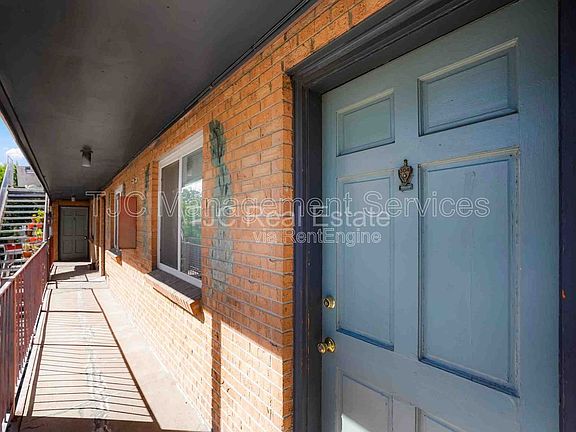 4th image of 1138 N Corona St #304