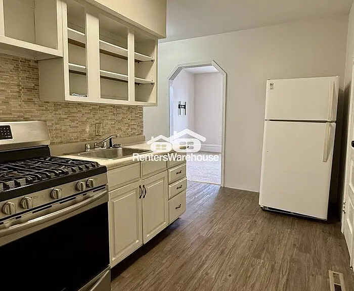 935 E Sims Ave #3 — Photo 3
