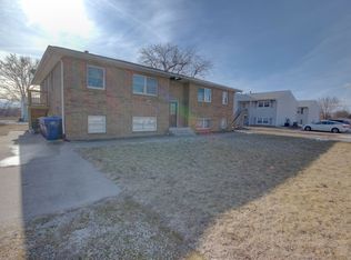 200 E 9th Ave, Colona, IL 61241