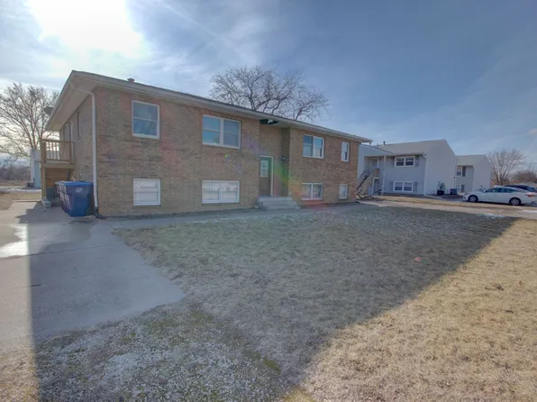 200 E 9th Ave, Colona, IL 61241