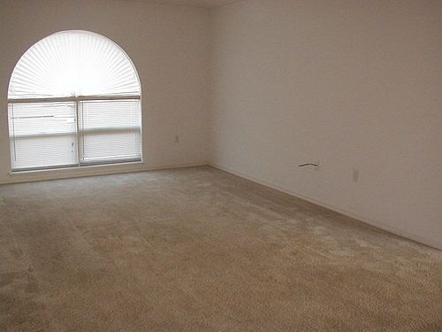 4th image of 1132 Kenway Ave