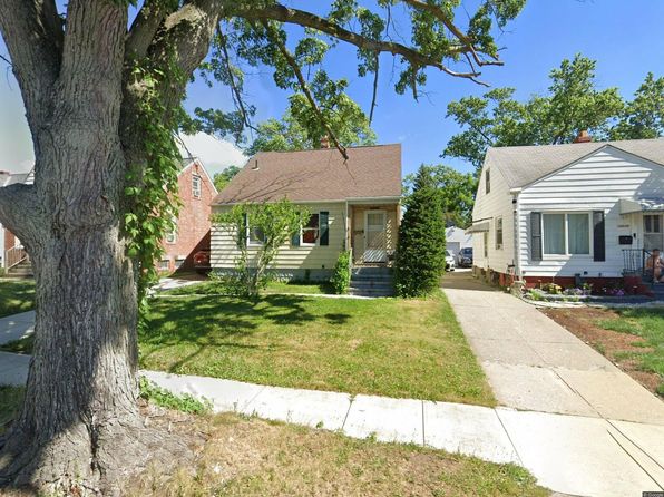 12015 Willard Ave