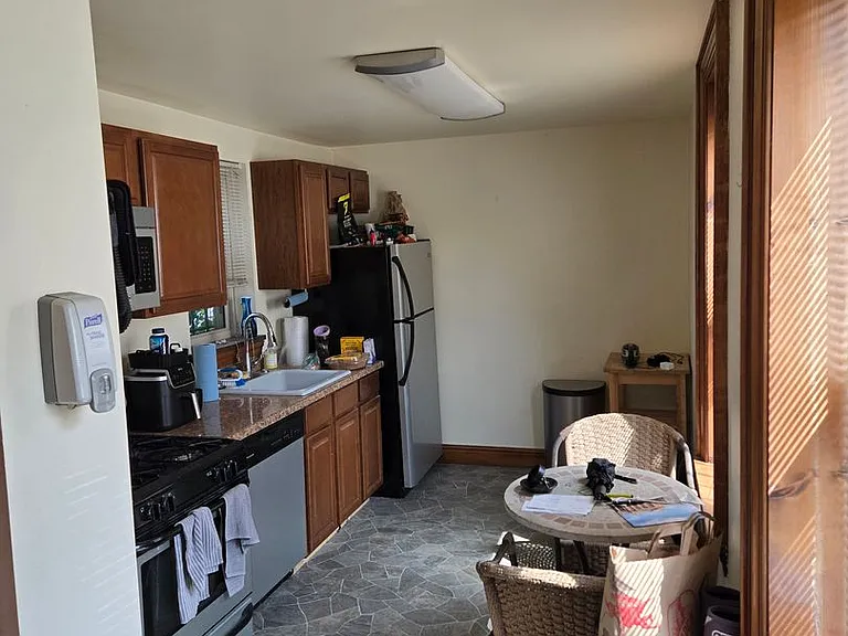 100 East North Ave — Photo 2