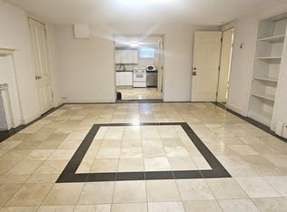704 S Washington Sq #B1, Philadelphia, PA 19106