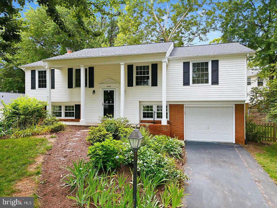1st image of 13143 Melville Ln