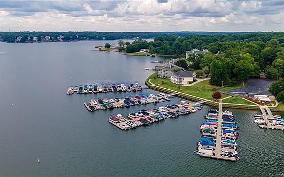 2nd image of 305 Lake Club Dr