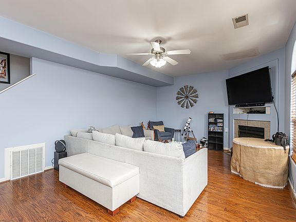 5th image of 2540 Langstane Ln