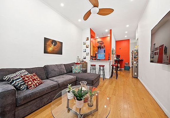 4th image of 421 W 57th St APT 1G