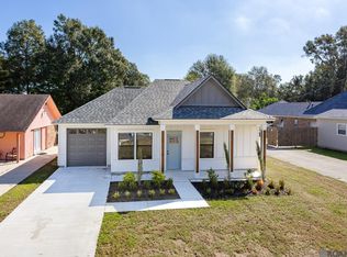 905 Bohne Rd, Port Allen, LA 70767