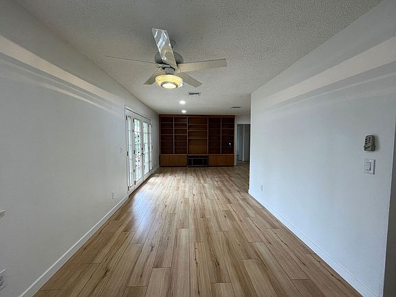 5th image of 24239 Friar St