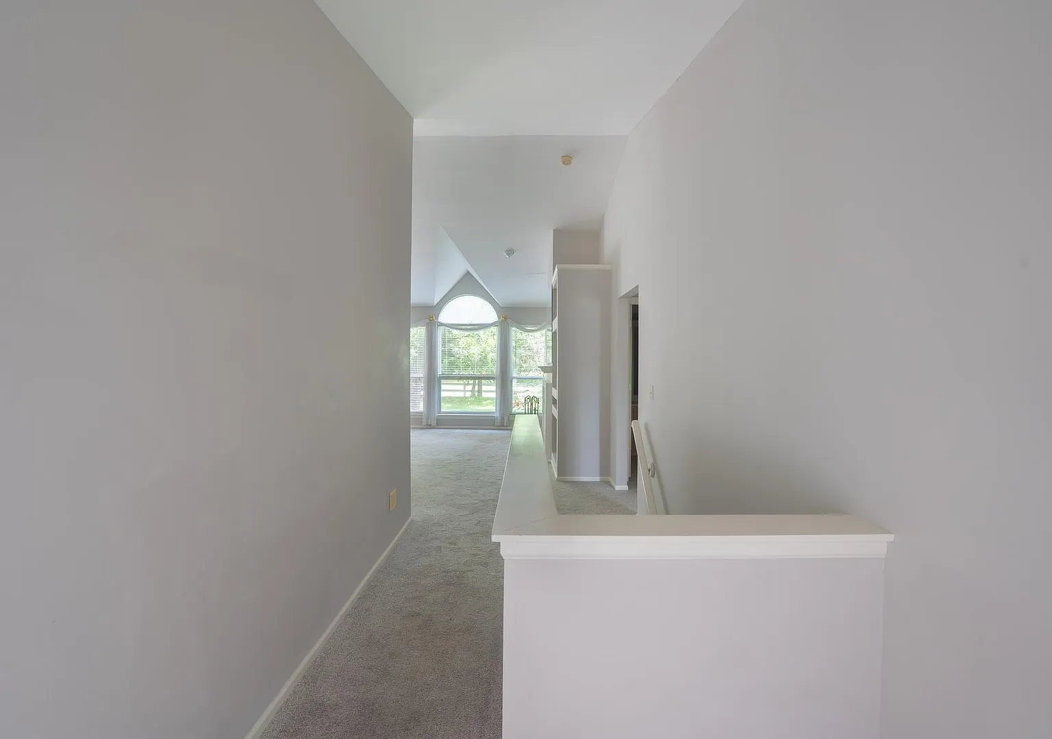 16944 Hickory Crest Dr — Photo 4
