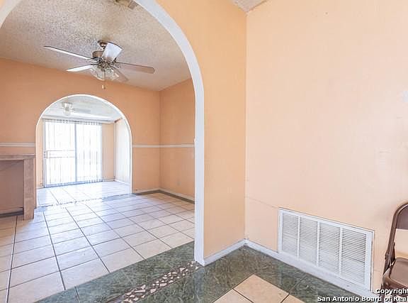 3rd image of 2035 Arroya Vista Dr