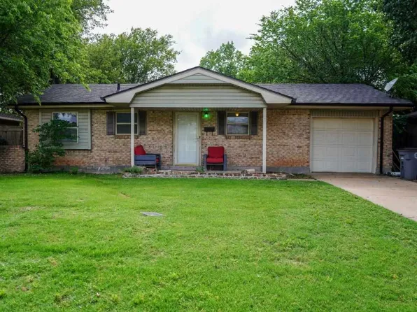 410 NW 54th St, Lawton, OK 73505