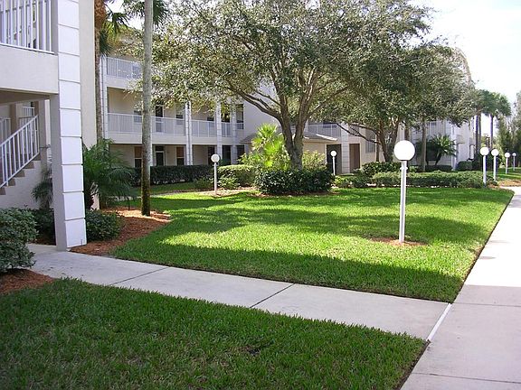 9200 HW BUILDING