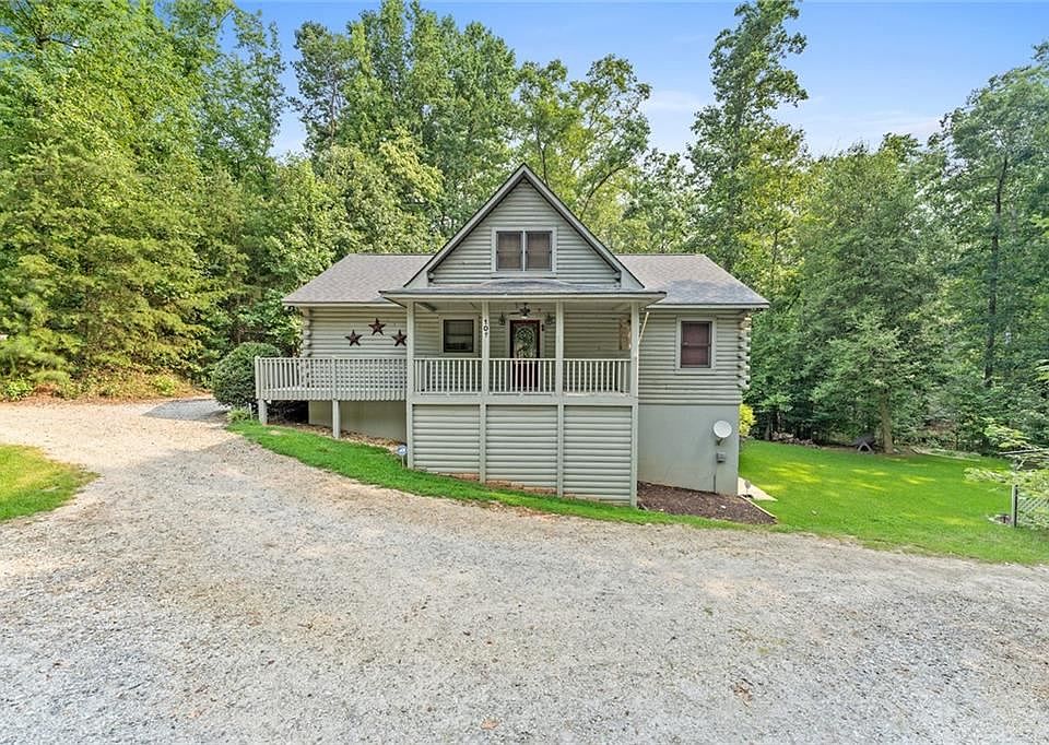 1st image of 101 Circle Dr