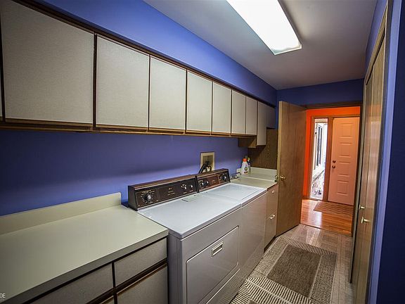 5th image of 3173 Alco Dr