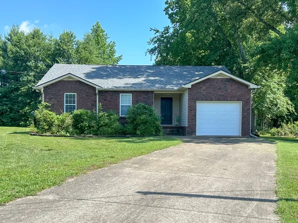 1004 Ryan Ct, Lebanon, TN 37087