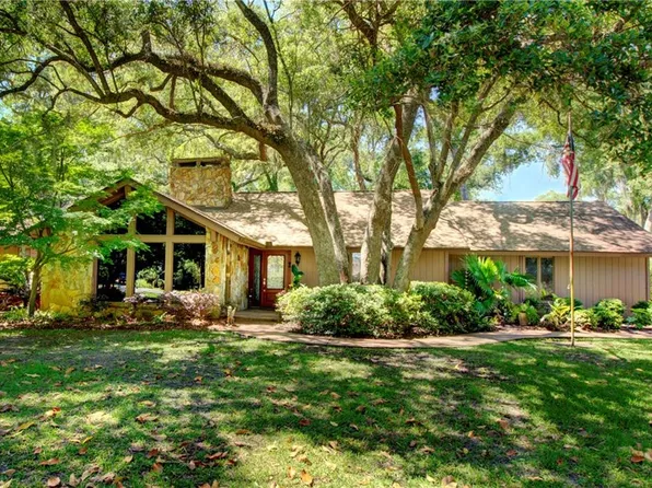 127 Alder Cir, Saint Simons Island, GA 31522