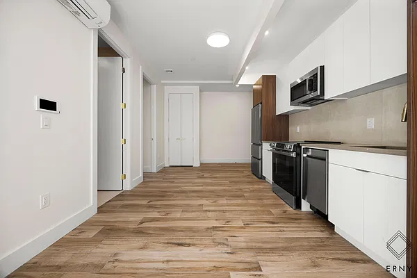 Kitchen, photo 1