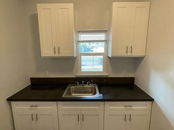 2nd image of 832 W Martin Luther King Jr Blvd #102