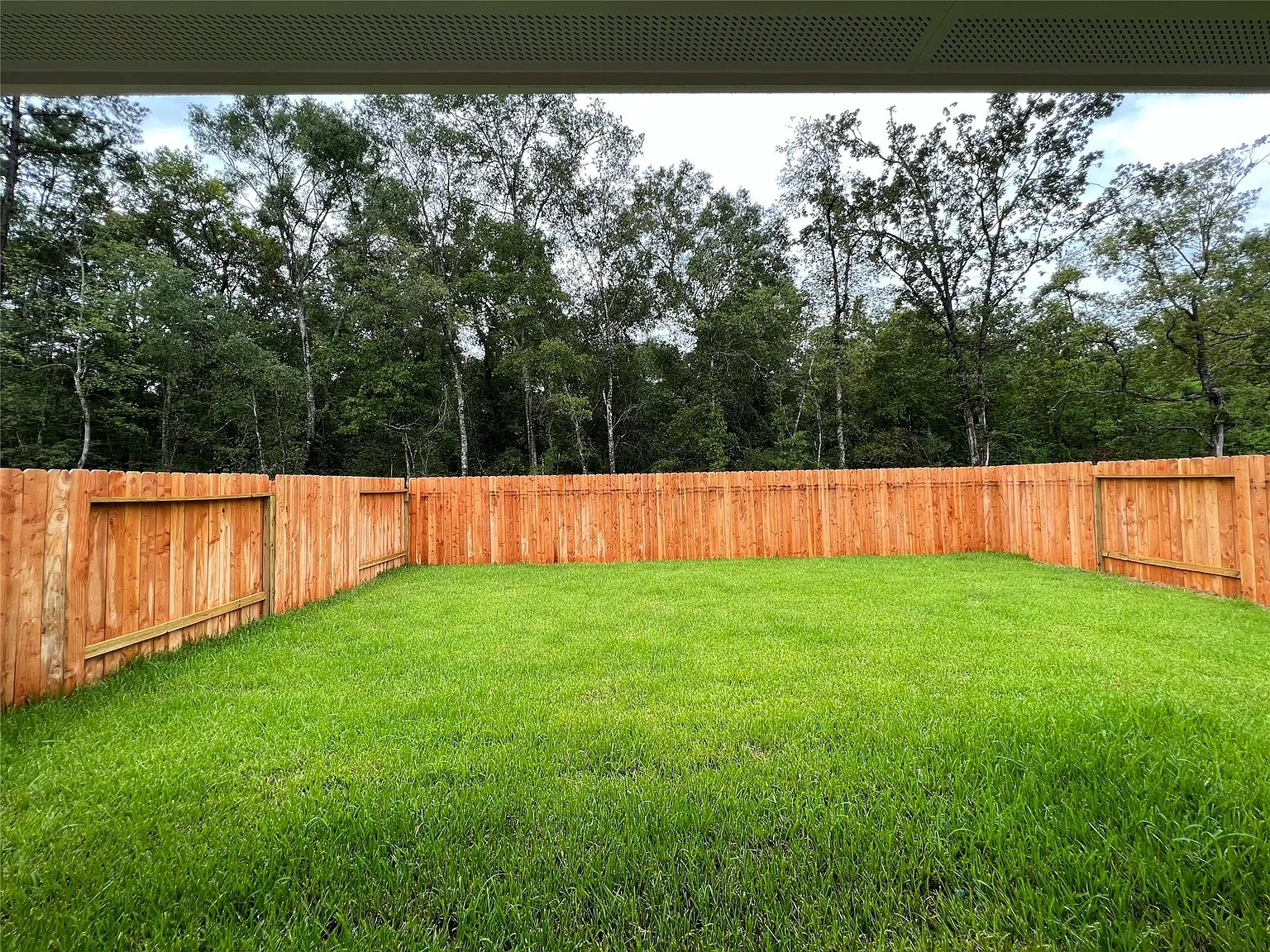 3 bed, 2.5 bath, 1858 sqft, $1,895 — Photo 4