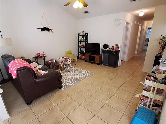 3rd image of 2323 Antelope Ln