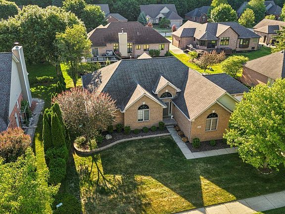 2nd image of 52688 Clinton Oak Ln
