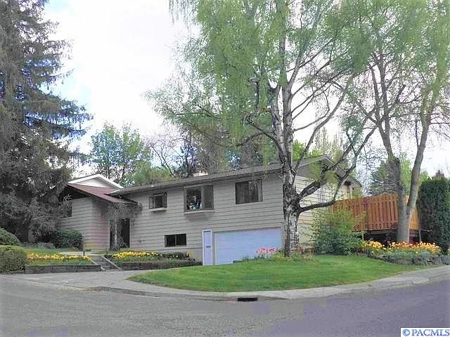 1st image of 305 SE Camino St