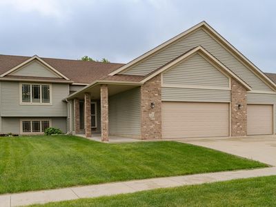 112 Prairie Stone Ct SE, Stewartville, MN, 55976