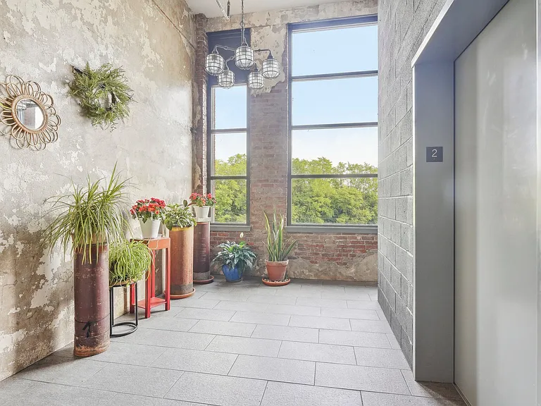Lofts at Narrow — Photo 23