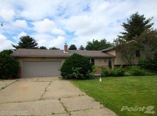 2351 E Geyer Rd, Niles, MI 49120