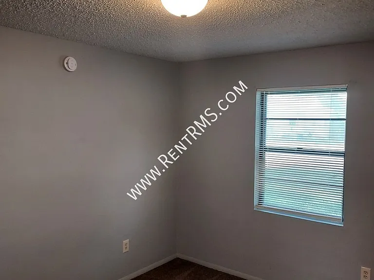 1213 Yuma St — Photo 15