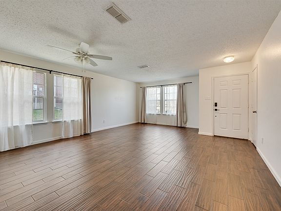 4th image of 2528 Big Spring Dr