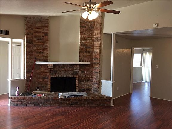 4th image of 725 Eagle Dr