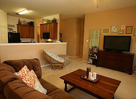 4th image of 926 Marble Creek Dr