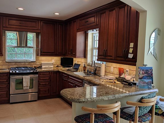 4th image of 1026 Vista Del Mar Dr N