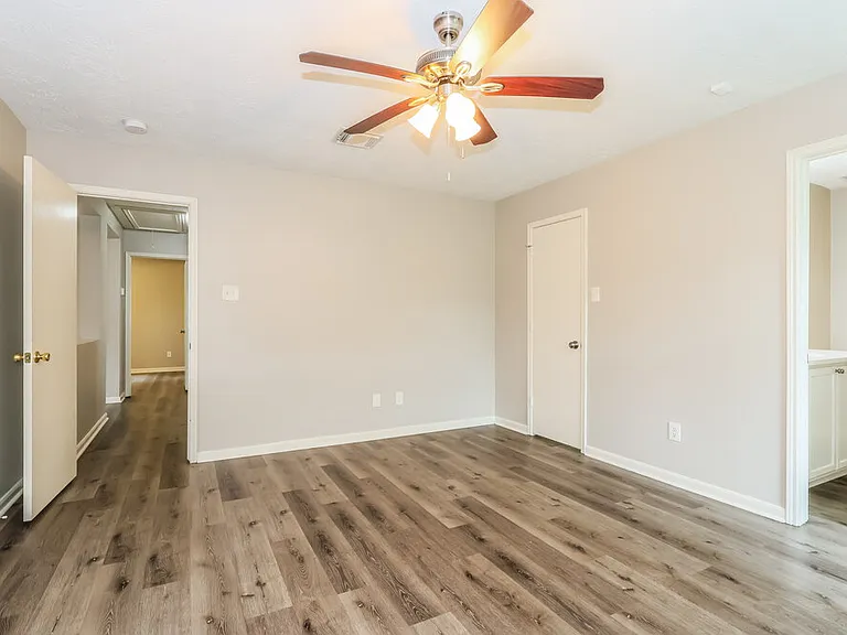 10247 Country Squire Blvd #1 — Photo 9