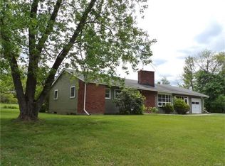 34 Overlook Dr, Newburgh, NY 12550