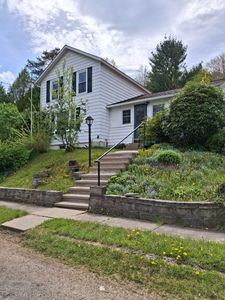 218 Railroad Ave, Hallstead, PA, 18822