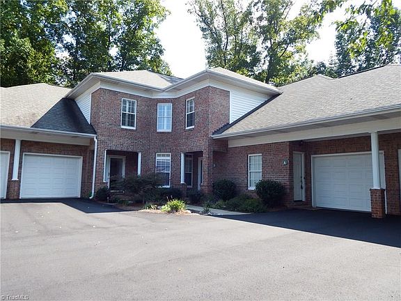 2nd image of 10 Indigo Lake Ter Unit A