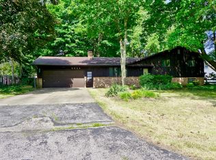 8844 N Ridge Ave, Berrien Springs, MI 49103