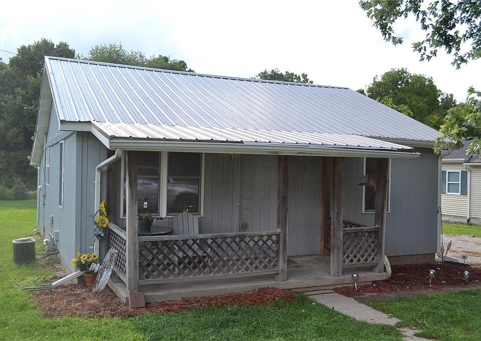 1st image of 901 Kentucky St