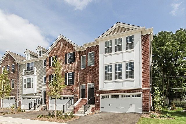 1st image of 2492 Huntleigh Ln #9.05