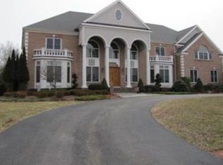 30 Bridle Path, Shrewsbury, MA 01545