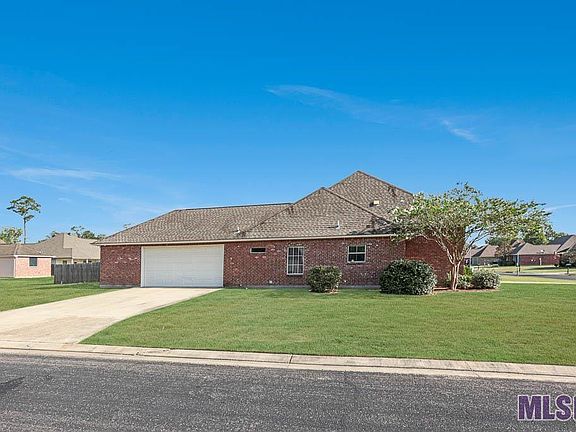2nd image of 15177 Chrissy Dr