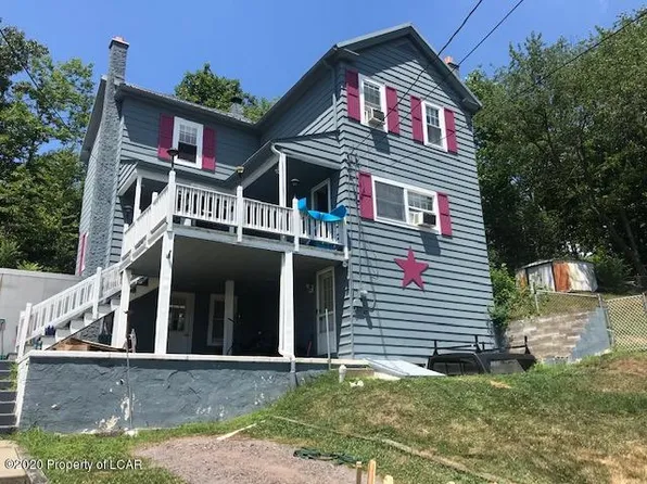 43 Park St, Hanover Township, PA 18706