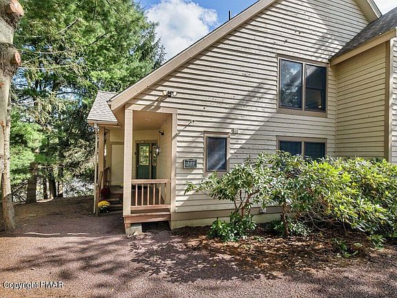 4th image of 389 Vista Dr