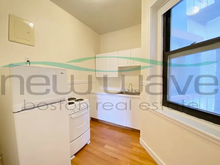504 Beacon St #44 — Photo 5